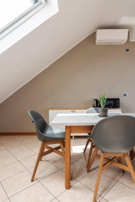 Apartamento Bilocale Quartiere Della Moda Milán