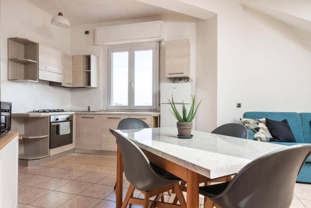 Bilocale Quartiere Della Moda Apartamento *